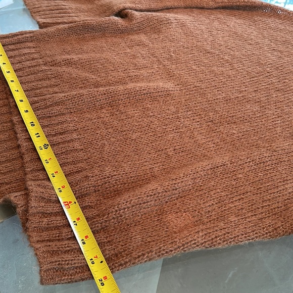 Oak + Fort, M, relaxed fit, wide sleeve, open weave acrylic/alpaca/nylon EUC - Picture 4 of 10